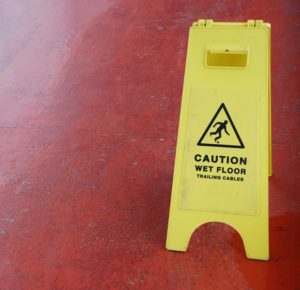 wet-floor-sign_z1j4mJC_